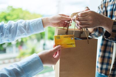 This Analyst Thinks Shopify Stock Is a Screaming Buy. Here’s Why He May Be Right.